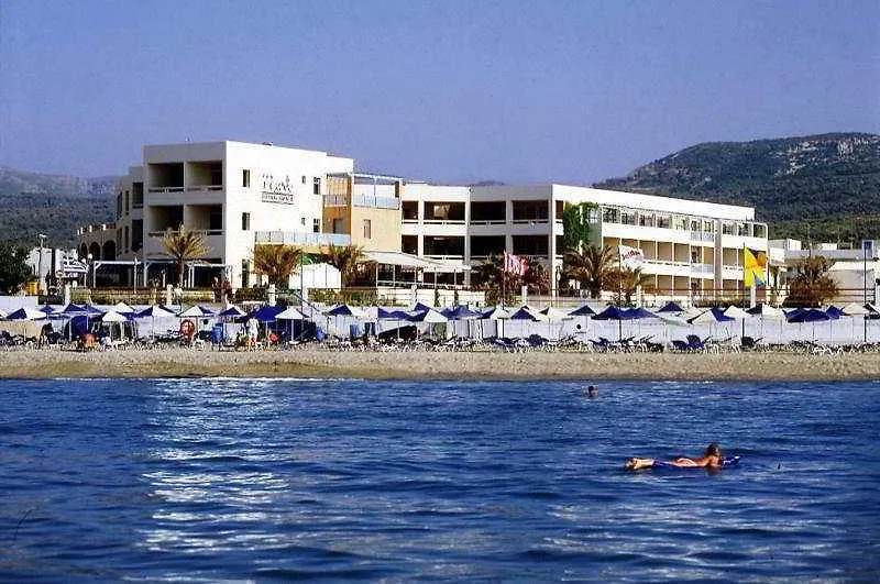 Pearl Beach Rétino Hotel