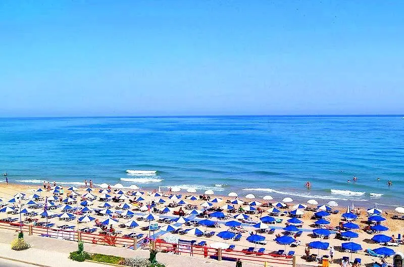 Pearl Beach Rethymno
